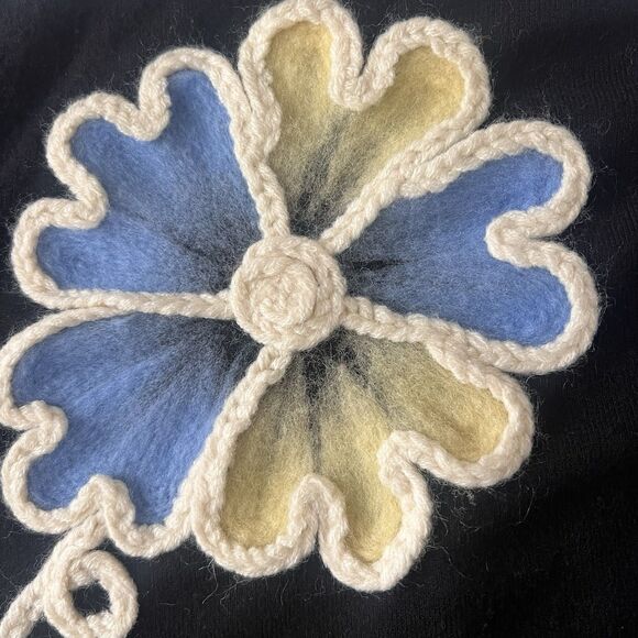 Aaeda Cap Sleeve Black V-Neck Knit Top Floral Aplique Boho Chic Soft Women’s XL - Picture 6 of 15